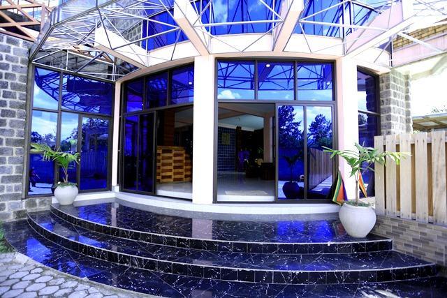 Vip Palace 2 Hotel Goma Exterior photo